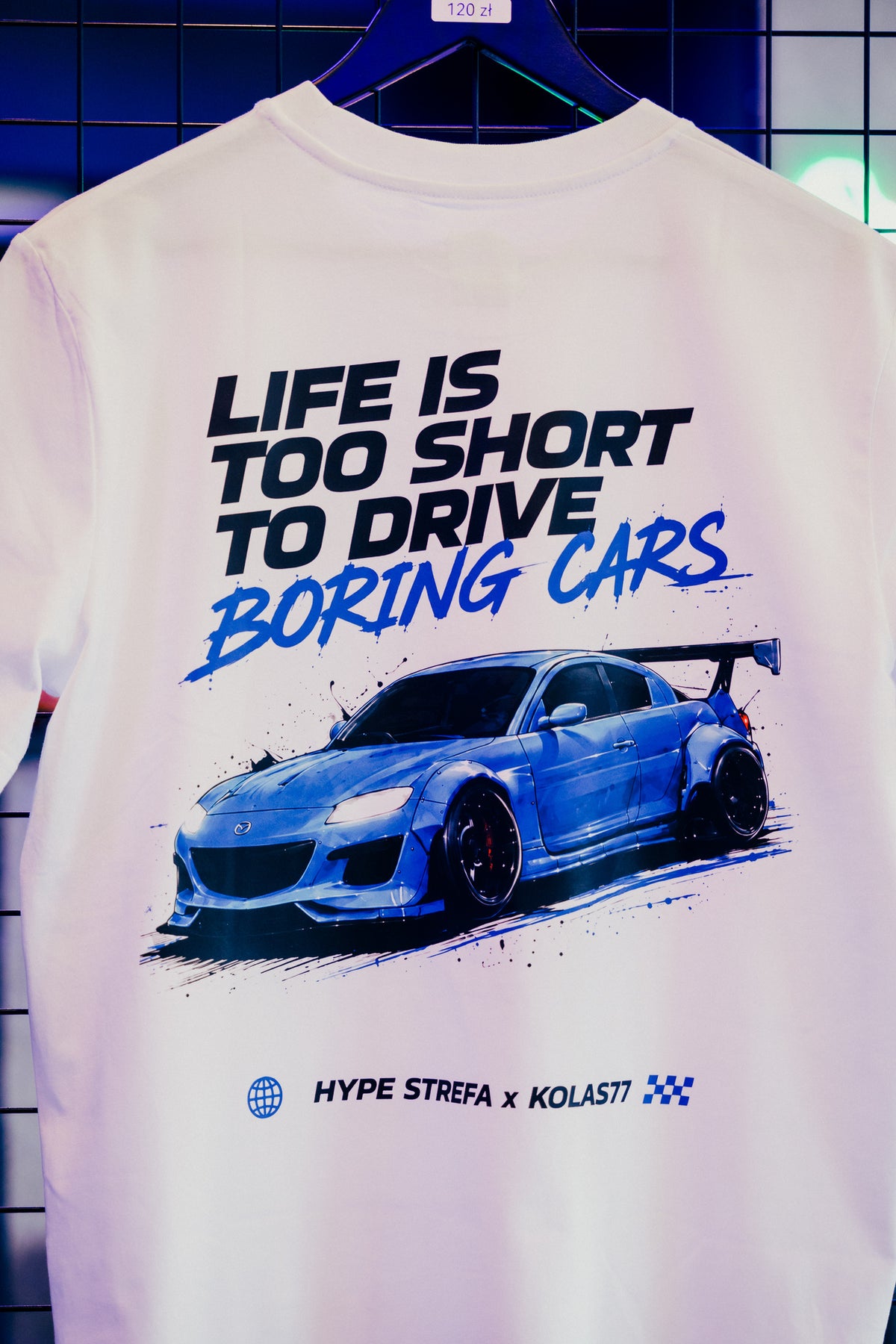 T-shirt Hype Strefa x Kolas77 biały
