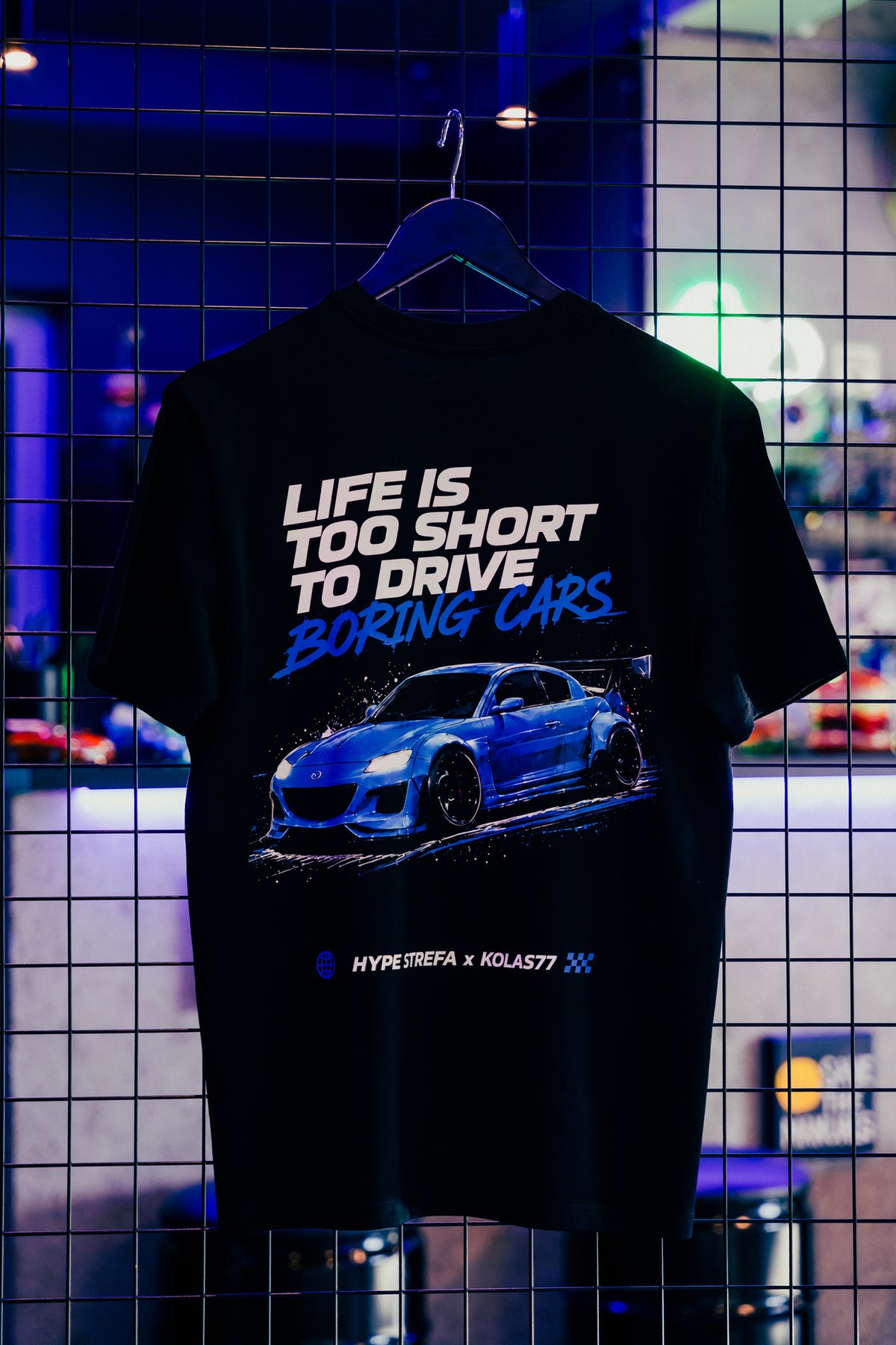 T-shirt Hype Strefa x Kolas77 czarny