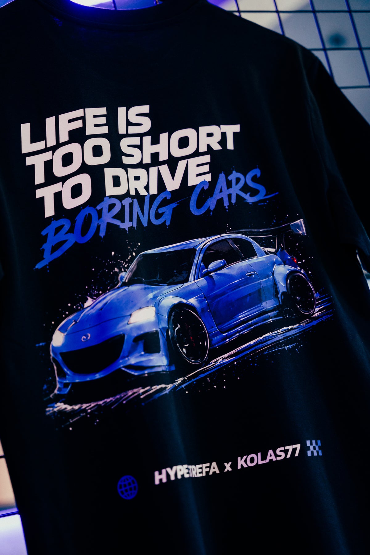 T-shirt Hype Strefa x Kolas77 czarny